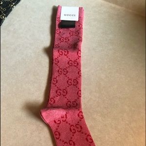 Gucci socks. Fits shoe size 5to 9. New .